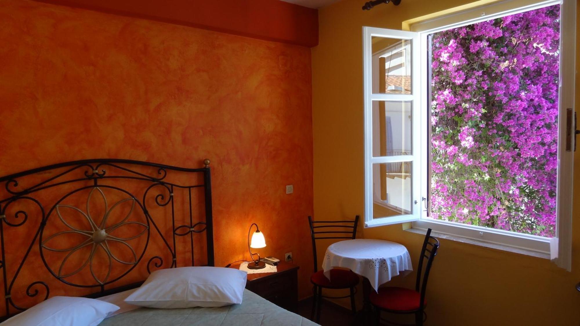 Pension Eleni Nafplio Bagian luar foto