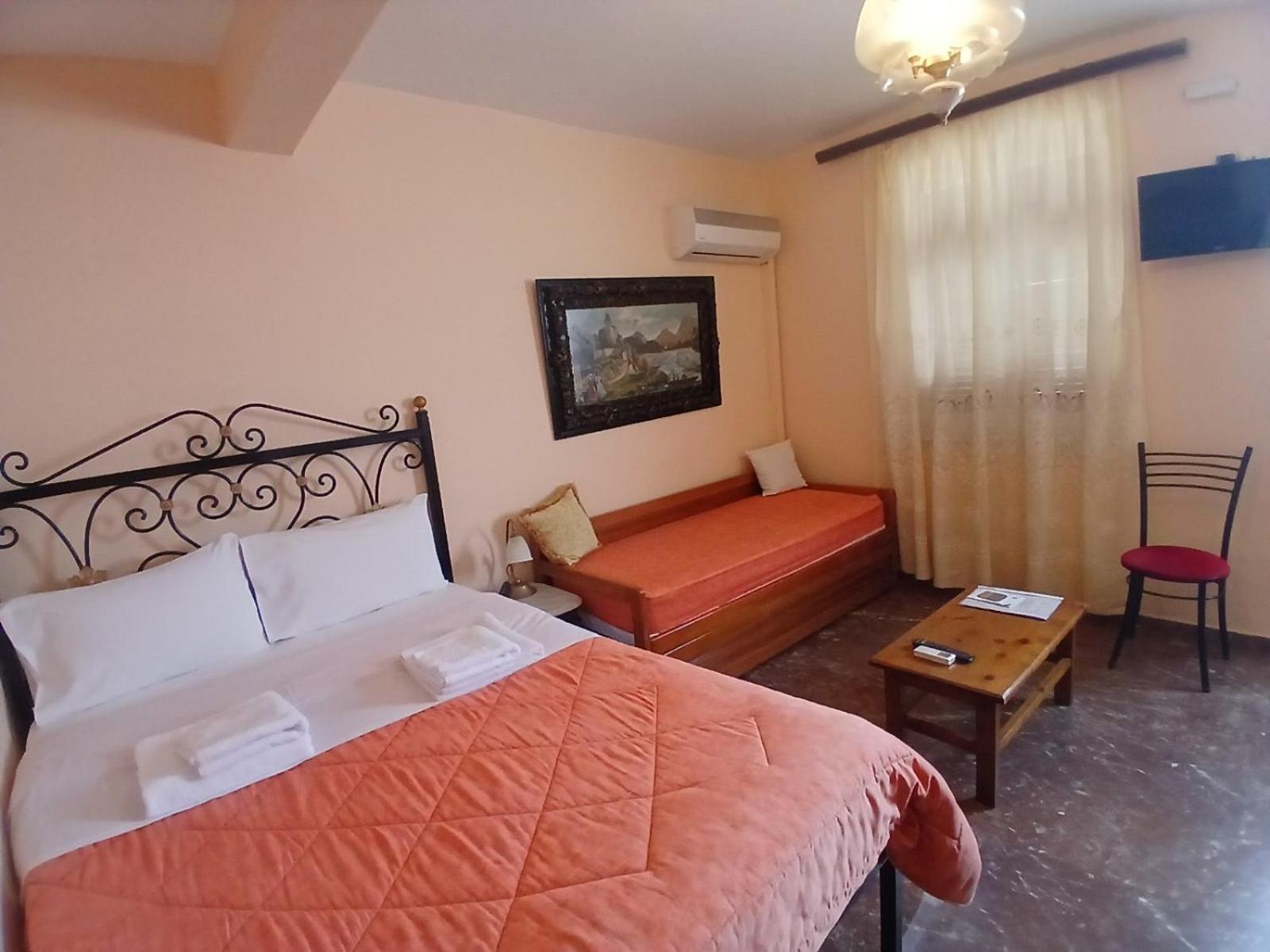 Pension Eleni Nafplio Bagian luar foto
