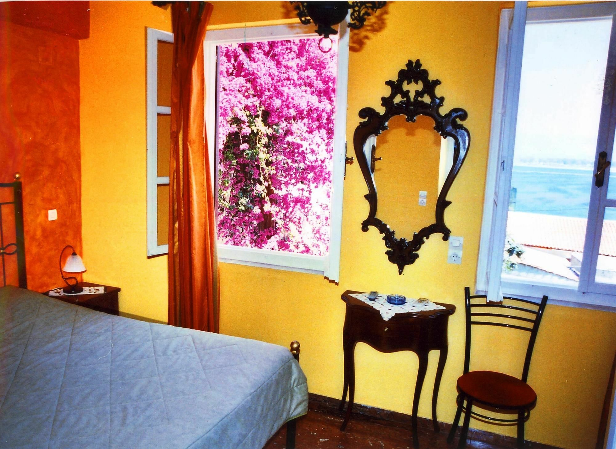 Pension Eleni Nafplio Bagian luar foto